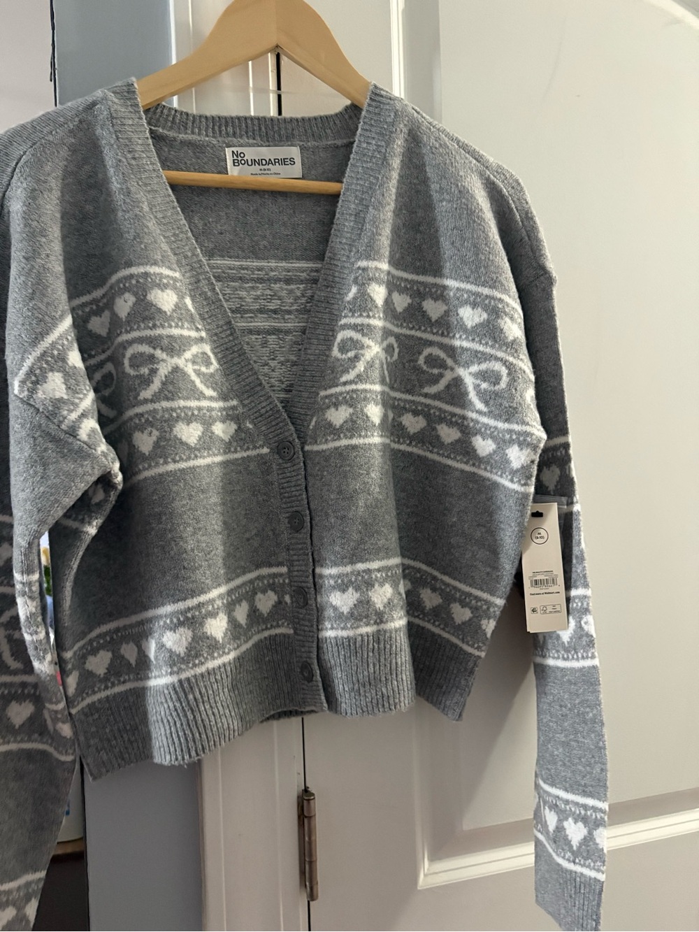 No Boundaries Gray & White Patterned V-Neck Button Cardigan